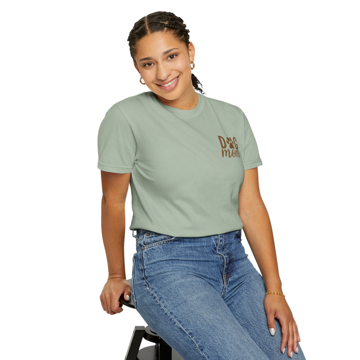 Dog Mom Graphic Tee
