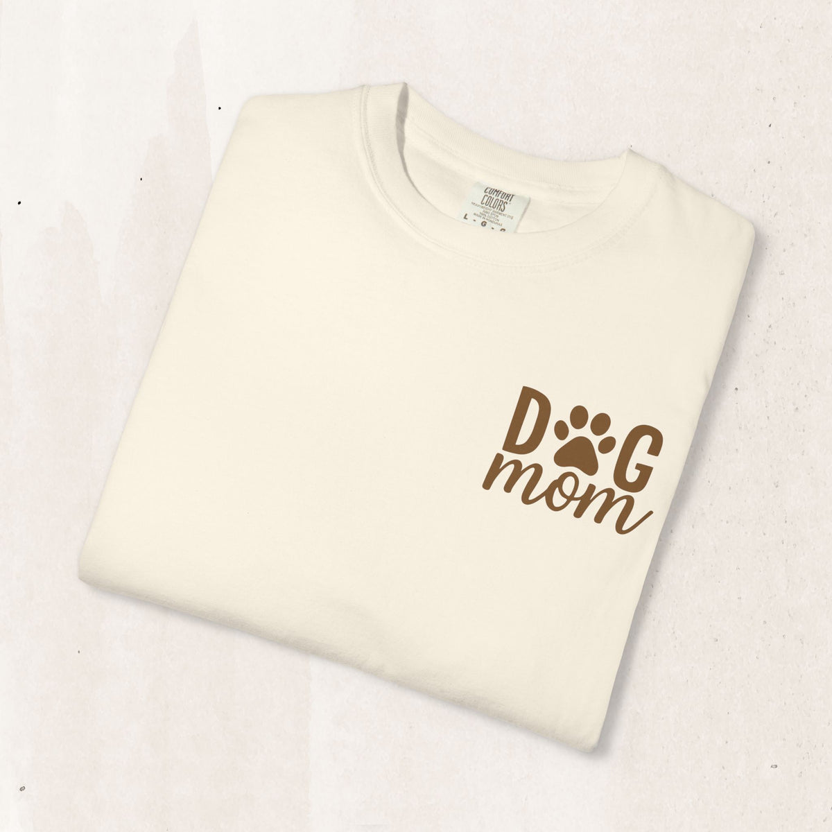 Dog Mom Graphic Tee