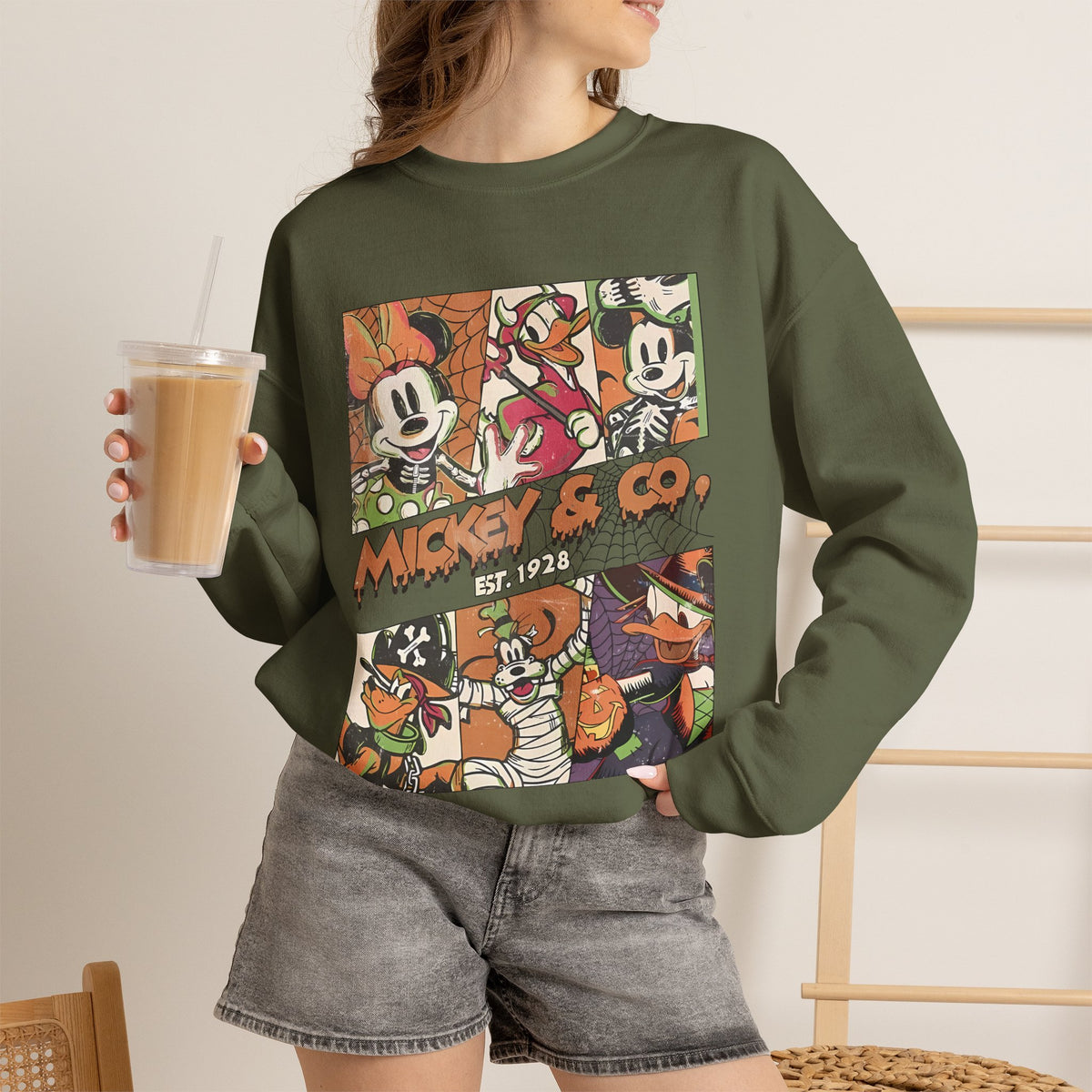 Mickey & Co. Vintage Cartoon Crewneck Sweatshirt – photo 4