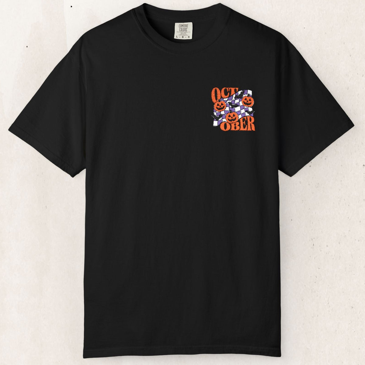Embroidered Retro October Halloween Tee – Pumpkin & Bat – Black