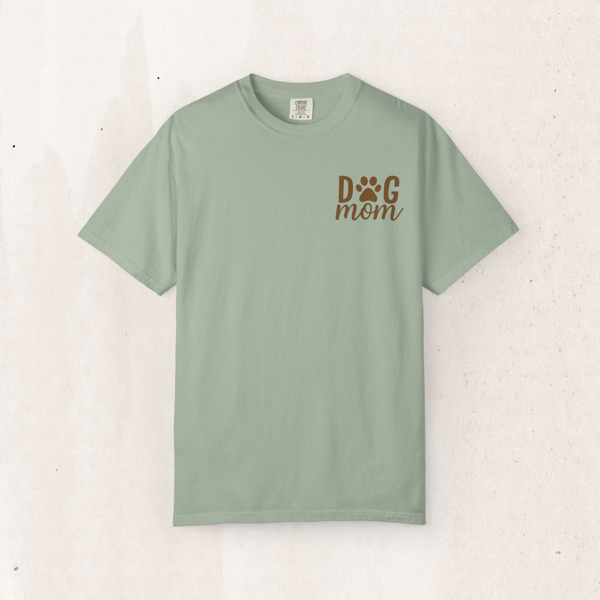 Dog Mom Graphic Tee