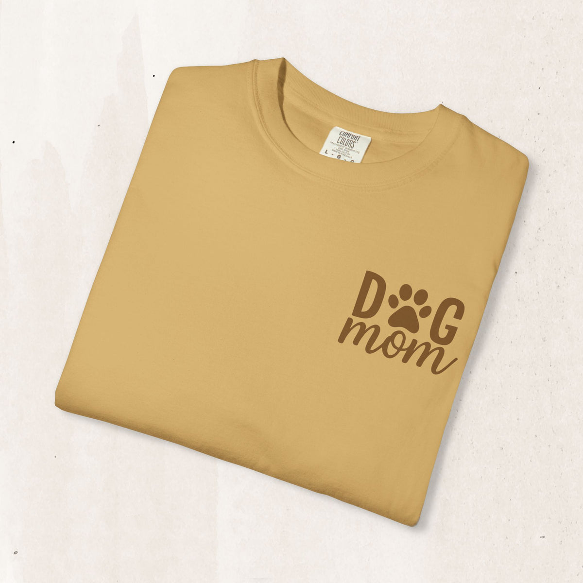 Dog Mom Graphic Tee