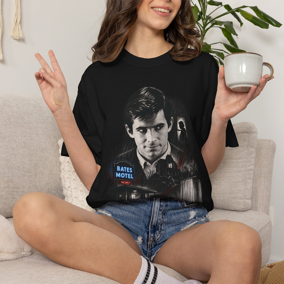 Psycho Bates Motel Graphic Tee